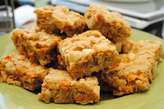 LILIKOI MAC NUT BARS